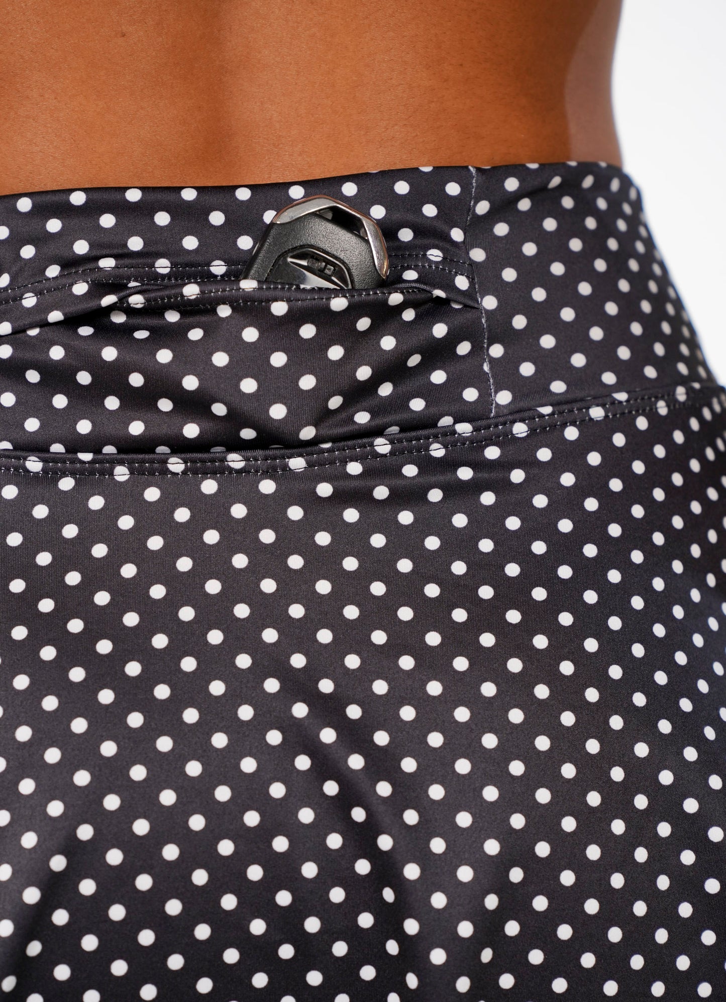 Short Saia Flirty (Black Polka Dot) 37cm