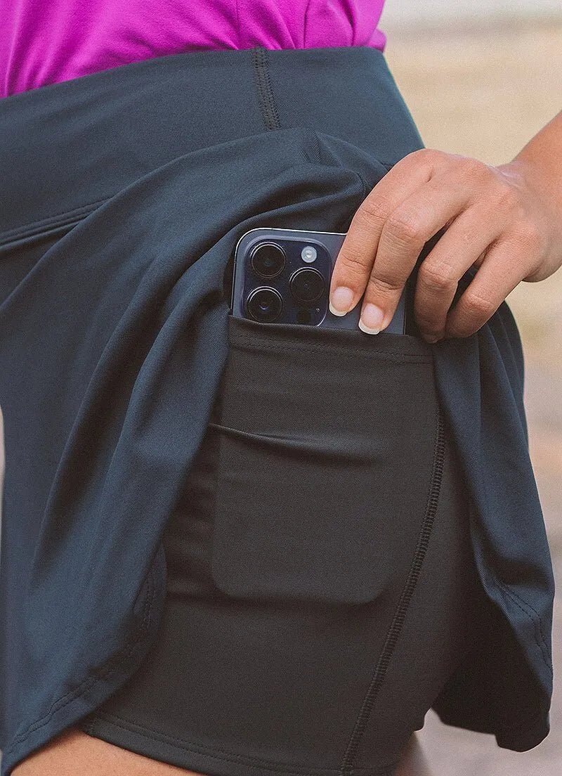 Short Saia Court (Black) 37cm